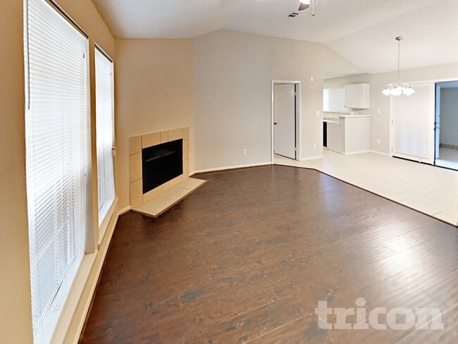 Foto del edificio - 7814 Eastern Bluebird Dr