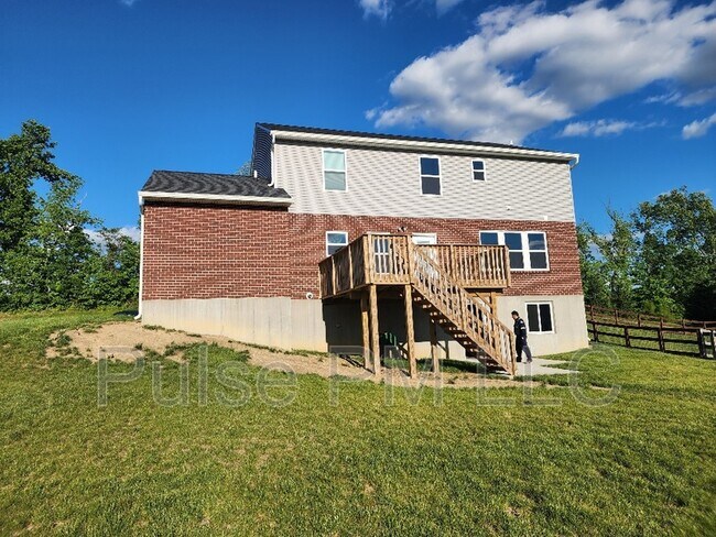 Building Photo - 6179 Ballyshannon Dr