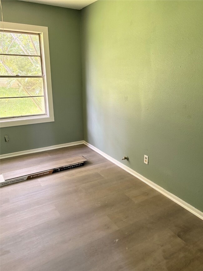 Building Photo - 4323 Groton Dr
