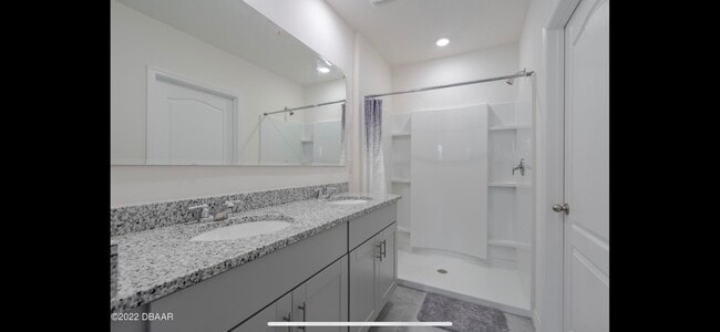 Master bath - 51 Bella Lago Cir