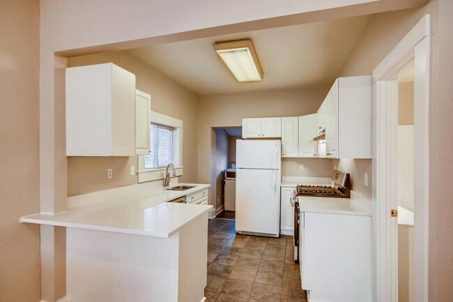 Building Photo - 4306 Wolff St