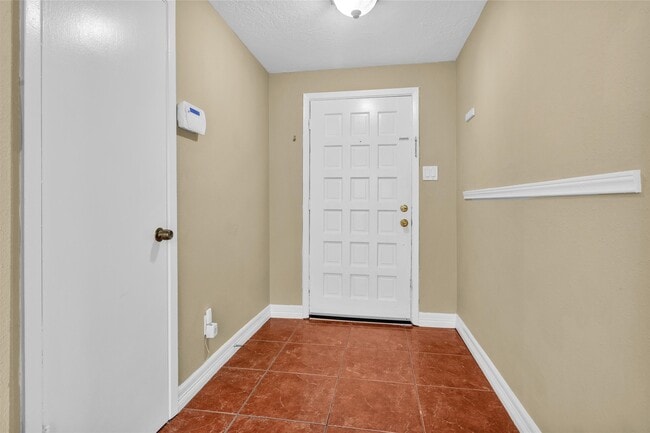 Foto del edificio - 13818 Clark Towne Ln