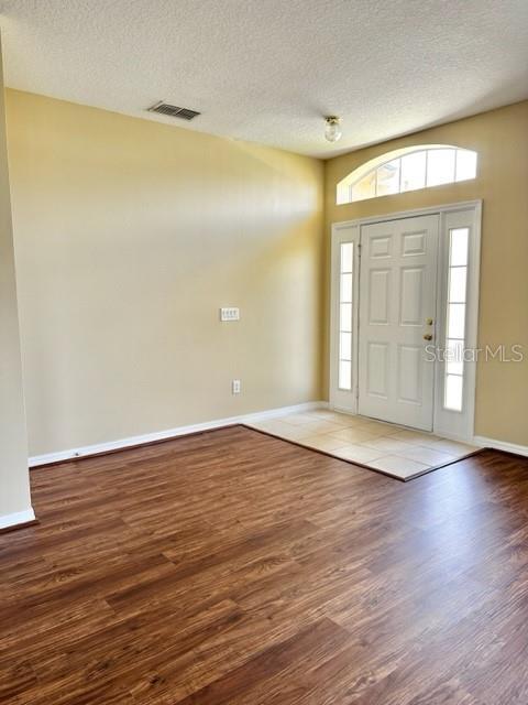 Foto del edificio - 313 Key Haven Dr