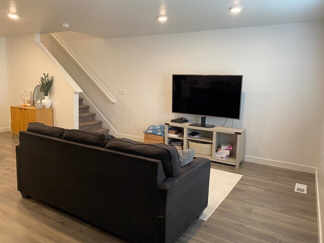 Foto del edificio - 1389 Harvest Vw Dr