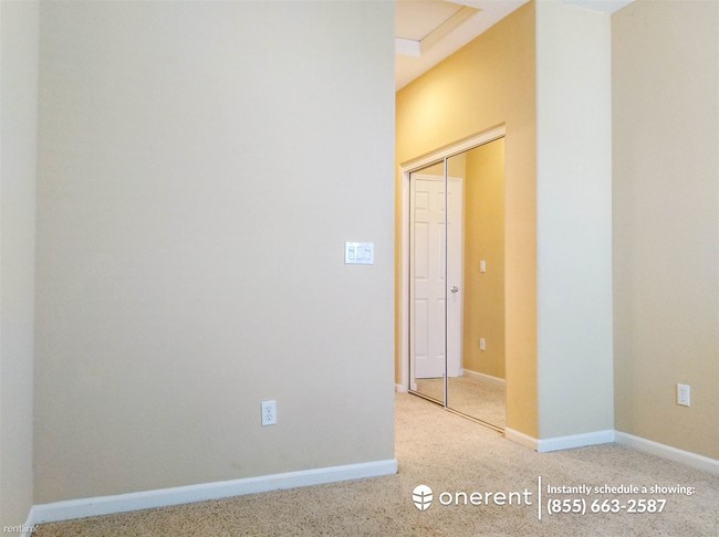 Foto del edificio - 511 Summer Ln