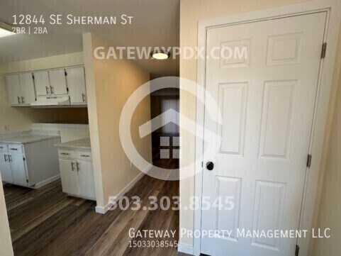 Foto del edificio - 12844 SE Sherman St