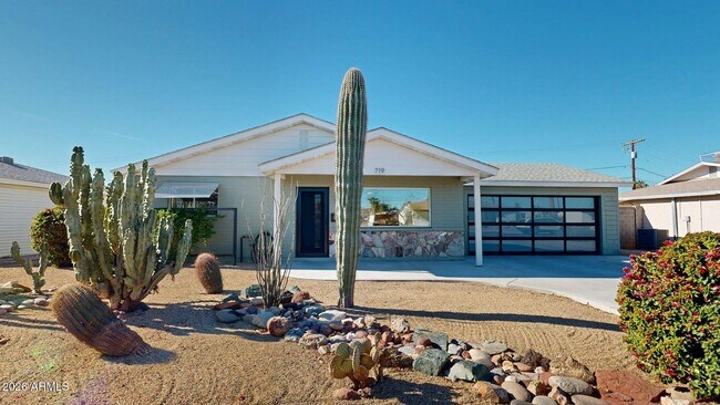 Foto del edificio - 719 W Parkway Blvd