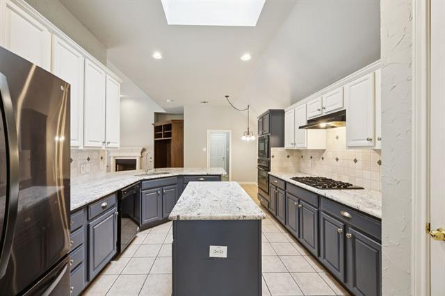 Building Photo - 4641 Refugio Rd