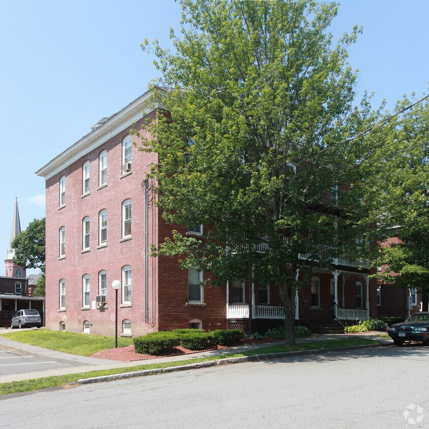 18 4th St, Turners Falls, MA 01376 Apartments in Turners Falls, MA