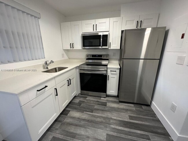 Building Photo - 7510 SW 152nd Ave