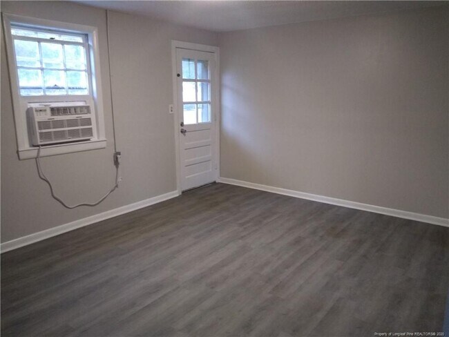 Foto del edificio - 5814 Gregory St