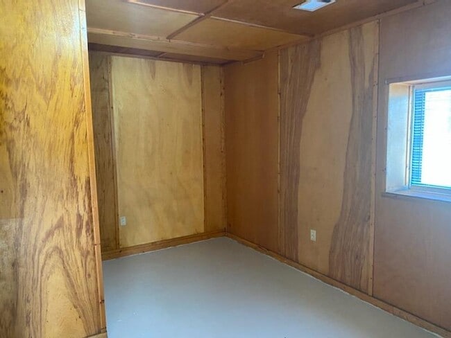 Building Photo - 515 N 12th St