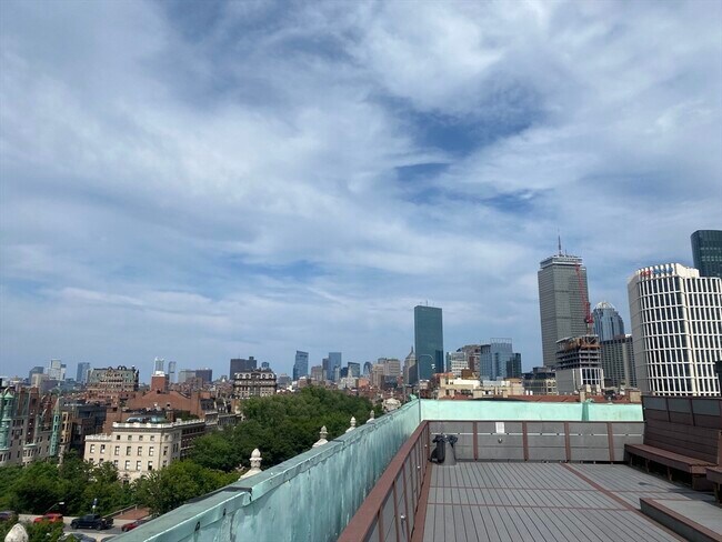 Foto del edificio - 466 Commonwealth Ave