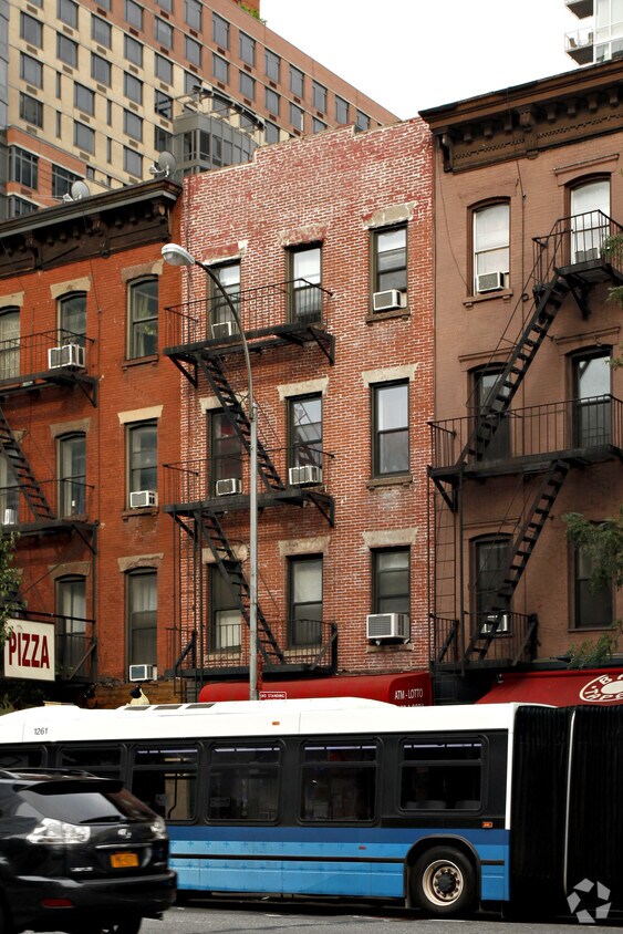 Foto del edificio - 631 Second Ave