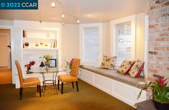 Foto del edificio - 1435 Lillian St