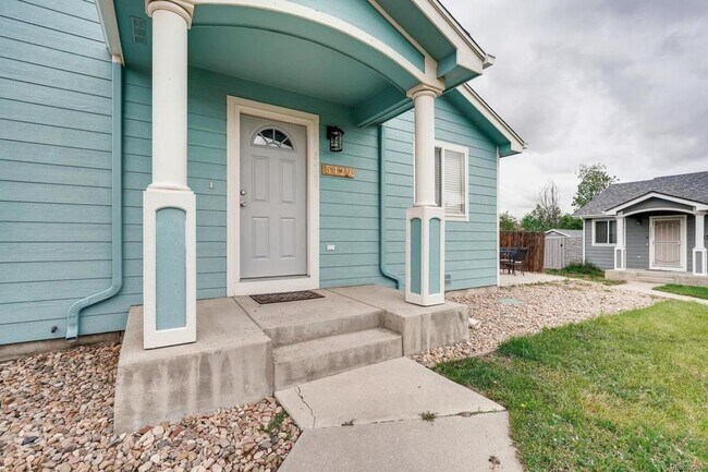Front Door - 5429 Elm Ct Townhome