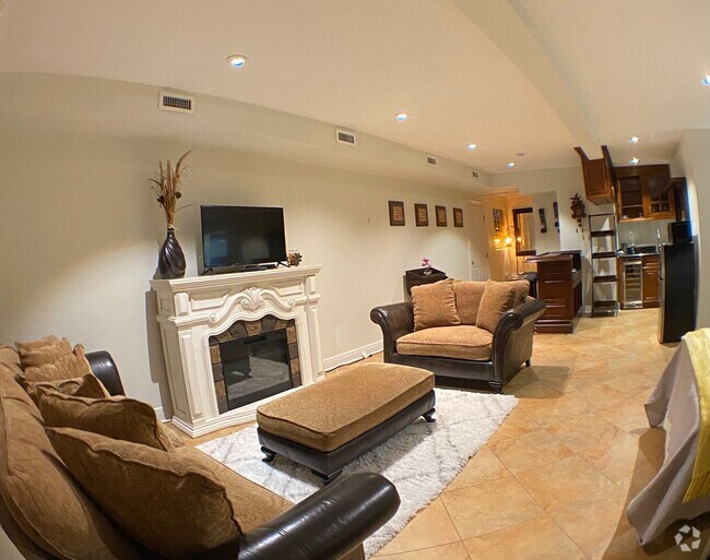 Apartments for Rent Near Florida International University Modesto