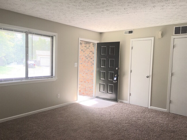 Building Photo - Fantastic Ranch 3 Bedroom 1.5 Bathroom hom...
