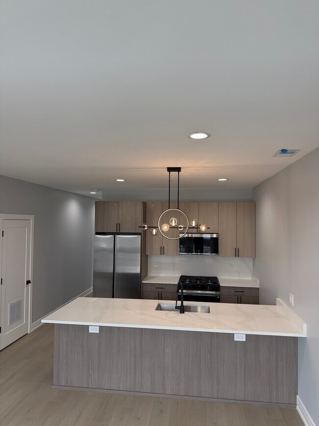 Foto del edificio - 2622 W Adams St