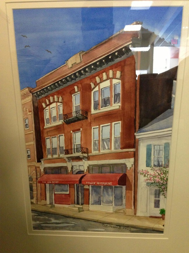 Building Photo - 7 S Main St