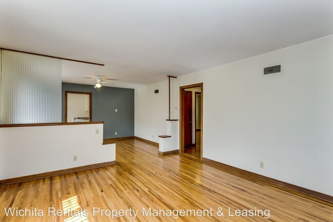 Building Photo - 427 Oliver