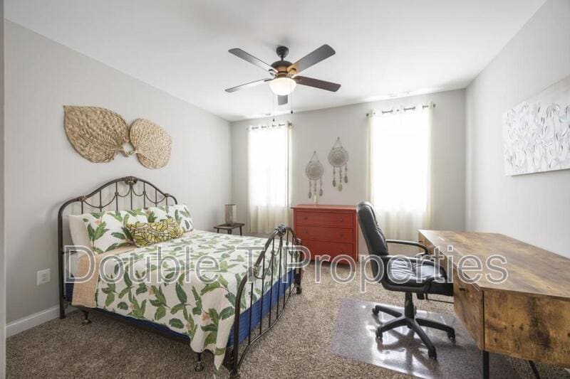 Foto principal - 314 E 22nd St