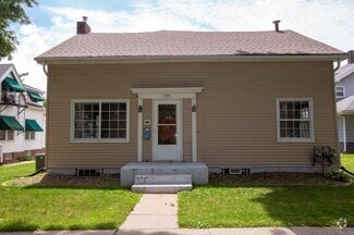 Building Photo - 207 Fairchild St