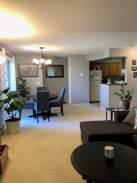 Foto del edificio - 2250 Ridge Dr