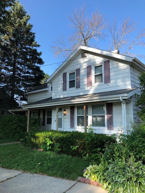 Primary Photo - 510 College Ave