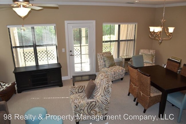 3 Br 2 5 Bath House 94 South Haven Circle For In Building Photo 3 Br 2 5 Bath House 94 South Haven Circle