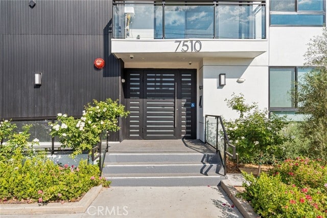 Building Photo - 7510 Sepulveda Blvd