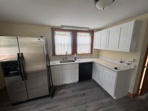 Building Photo - 126 Bromfield St