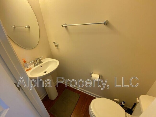 Building Photo - 308 Corday Ln