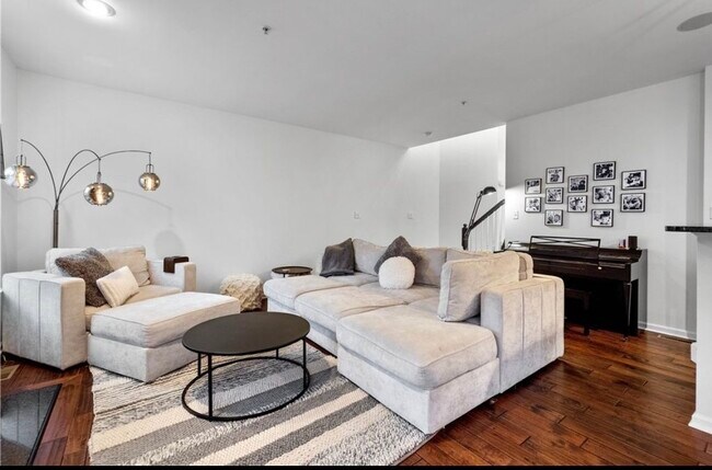 Foto del edificio - 294 Maple Ridge Dr