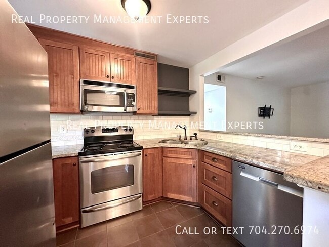 Photo - 4921 Park Rd Apartment