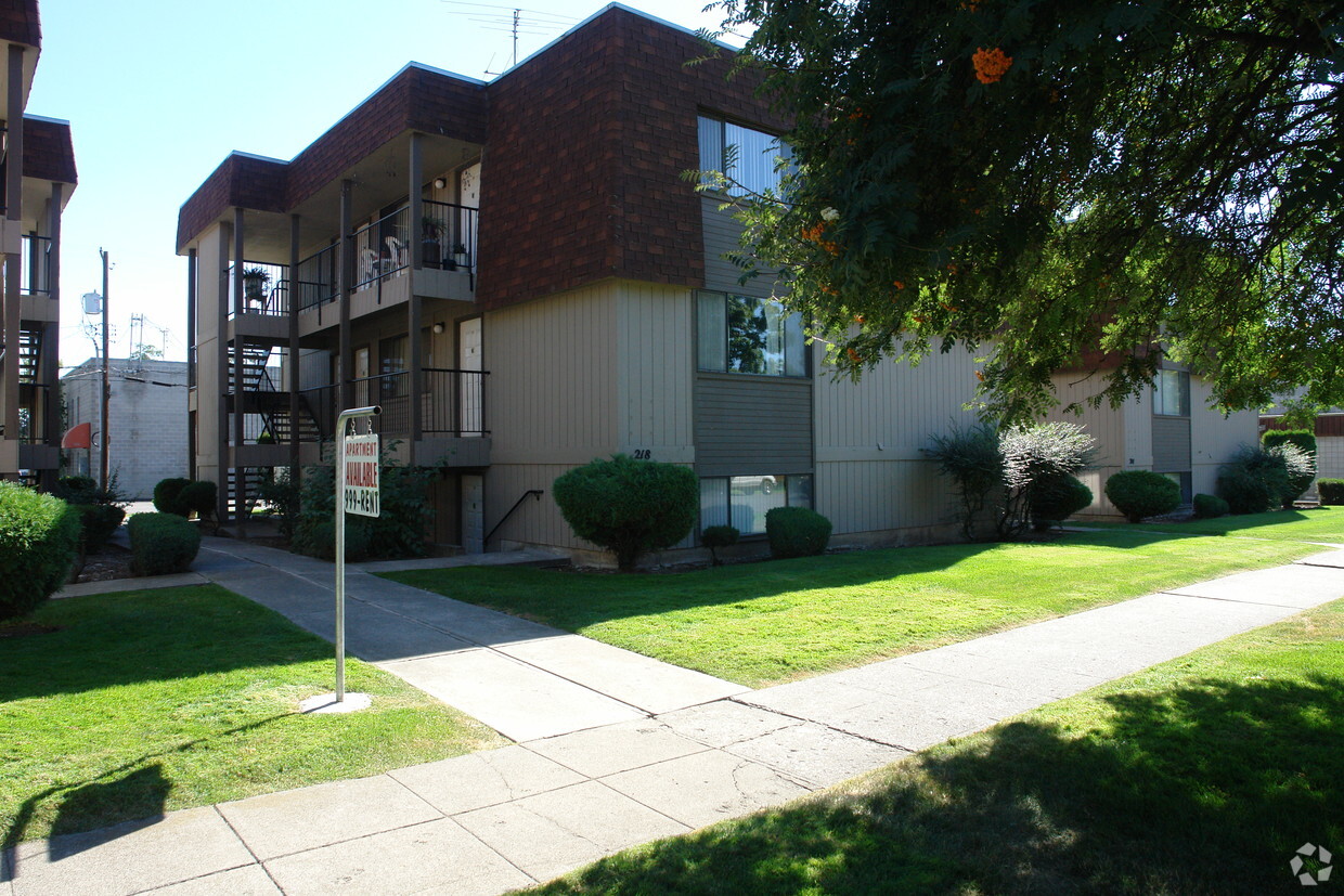 Building Photo - University Area Housing