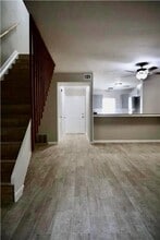 Building Photo - 5330 Balcones Dr