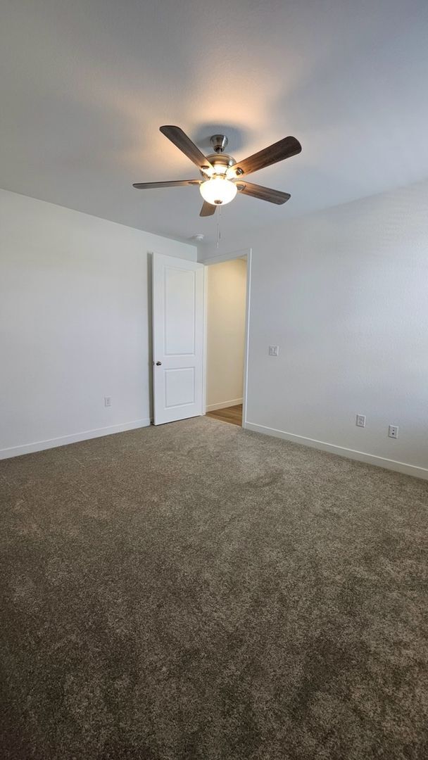 Building Photo - 4664 Windmill Dr