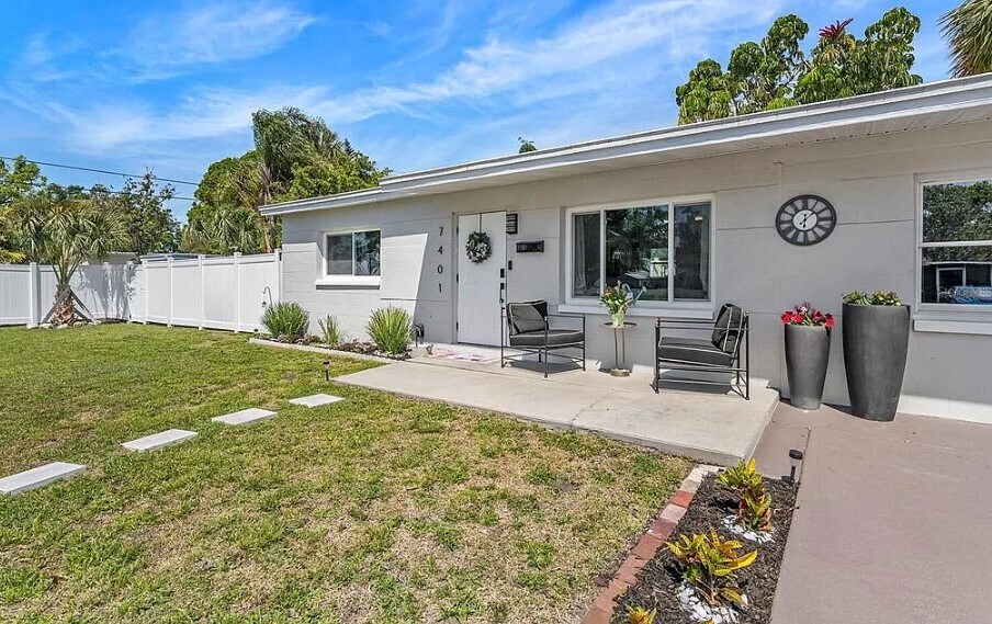 Photo - 7401 35th Ave N (St. Petersburg, FL)