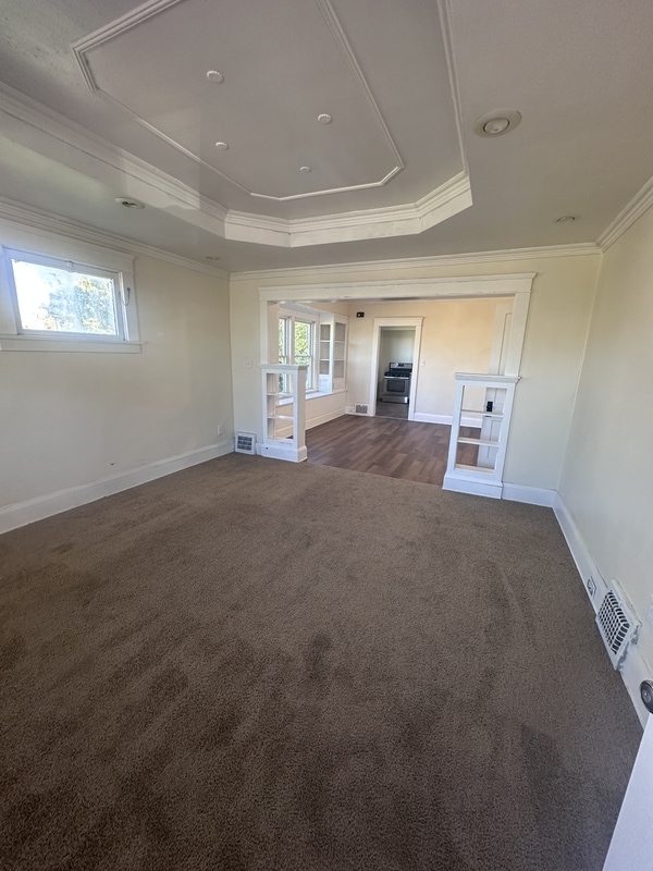 Foto del edificio - 9604 Manor Ave