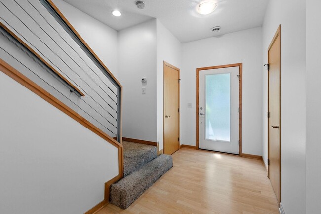 Building Photo - 2828 Aldrich Ave S
