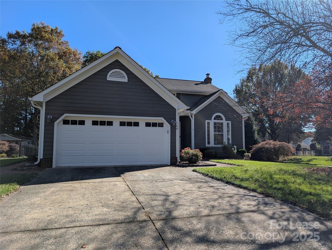 Foto principal - 160 Stone Ridge Ln