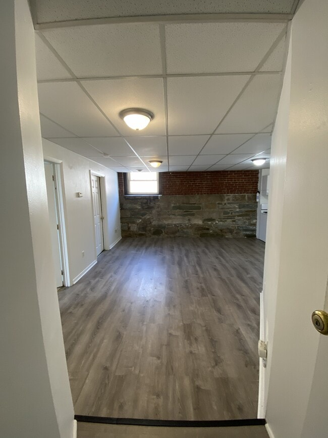 Foto del edificio - 5752 Ellsworth Ave