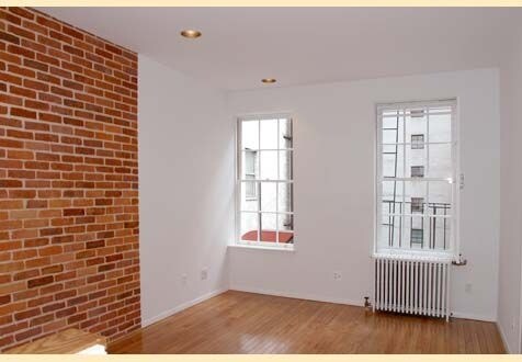 Primary Photo - 402 E 76th St
