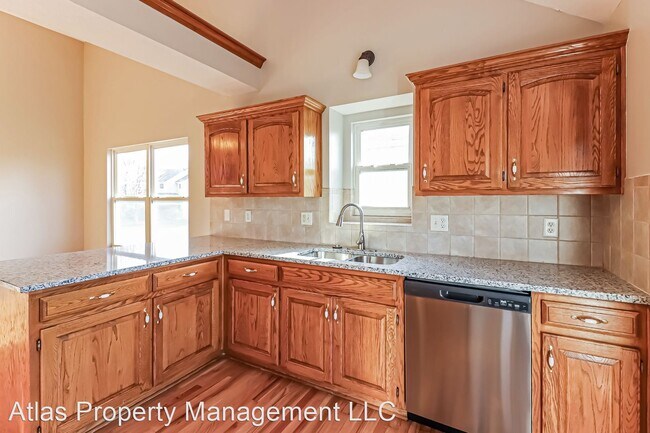 Foto del edificio - 4 br, 3.5 bath House - 706 Garnes St