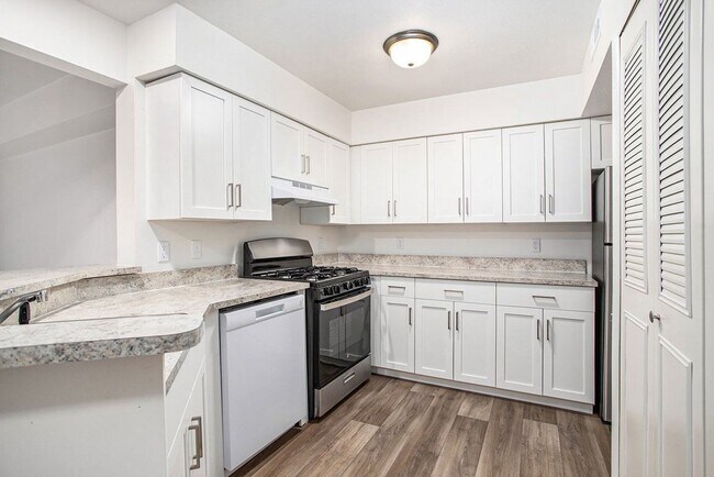 Foto del edificio - Brentwood Park Apartments