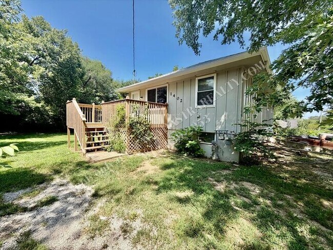 Building Photo - Charming 2 Bed 1 Bath in Independance-Available NOW!!