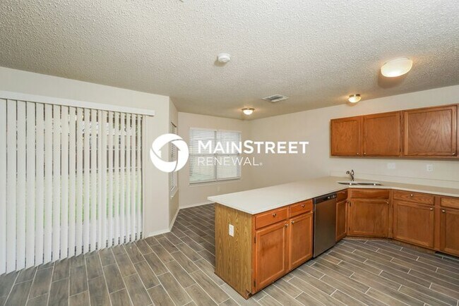 Foto del edificio - 3 Bedroom Pet-Friendly Home in SAN ANTONIO...