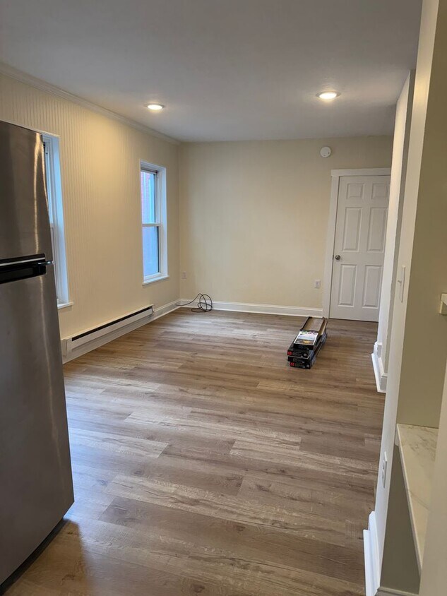 Foto principal - 809 Columbia Ave