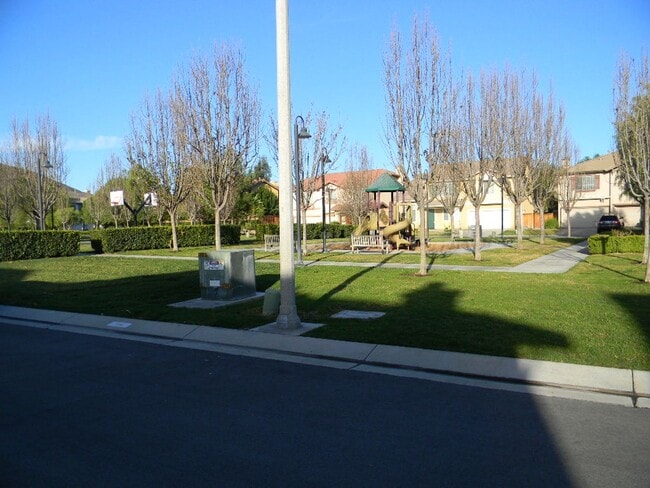 Foto del edificio - 11166 Pondfield Ct